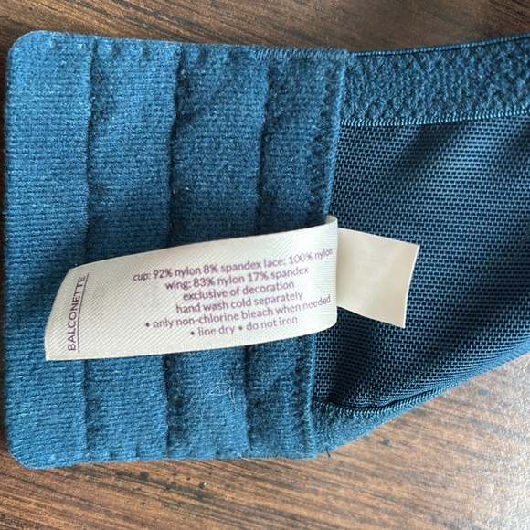 Cacique Blue Rhinestone Embellished Bra Lace Open Back Boho Balconette Sz 38D - Picture 11 of 11